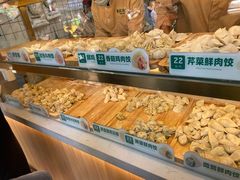 面包甜点陈列柜-袁记云饺(鼓楼店)