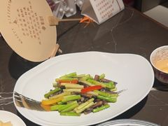 -海派悦庭·海胆烧麦·新融合菜(凯德广场店)