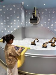 -奈尔宝家庭中心·亲子早教·派对餐厅(北京东坝万达店)