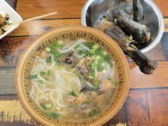 -正宗李家土鸡米线店