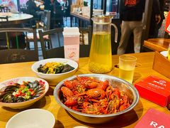 -琥珀老六龙虾(四里河店)