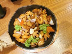 -云海肴·汽锅鸡·云南代表菜(天山百盛优客店)