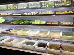 自助取餐区-牛知府云南菌汤鲜牛肉火锅(肖家湾店)