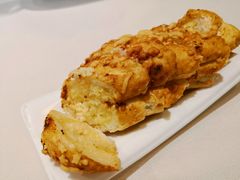 自制蒜蓉面包-Oyster Talks 四度蚝法餐厅