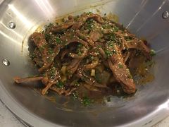-张大师鸭爪爪特色干锅(南湖店)