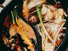 -钢管厂五区小郡肝串串香(奥克斯广场锦城万达店)