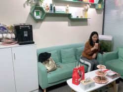 -荟草堂专业痘肌皮肤管理