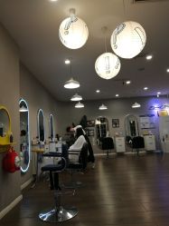 -巴黎拉斐派瑞美发沙龙