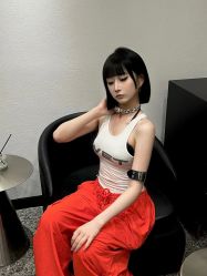 -SWANK SALON