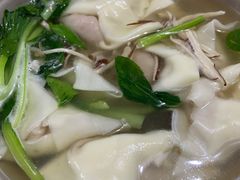 鲜肉砂锅馄饨-二中酸辣汤
