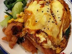 芝士滑蛋鸡扒饭-港爺茶檔·茶餐厅(东晓南路店)