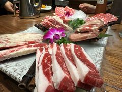 和牛六拼-明洞阿姨·韩式酱蟹烤肉·创意料理(三元桥店)