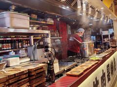 -有红鸡毛店·砂锅菜(抚琴夜市店)