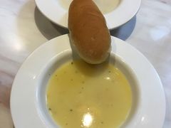 -豪客来牛排(中央花苑店)