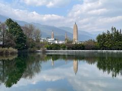 -三塔倒影公园