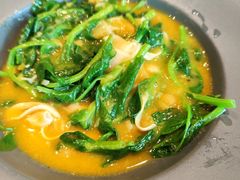 豌豆黄浸豌豆尖-半山腰·云南菜(侨福芳草地店)