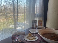 -粤尚腾香居中餐厅(首都机场希尔顿店)