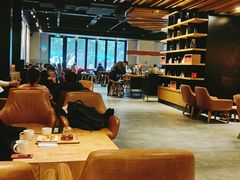 大堂-星巴克臻选(长沙运达中央广场店)