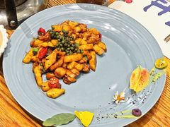 凤梨鸡腿肉-甜阿姨·天台花园私房菜(万松园店)