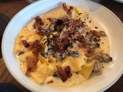 -ROAST coffee & eatery