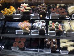 -85度C(生甜甜圈研究工坊·上海平凉店)