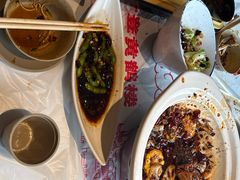 -肥肥虾庄·金牌油焖大虾(杨园滨江时代walk店)