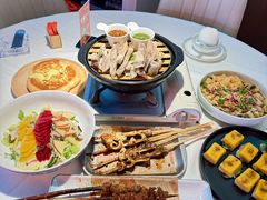 -百彦蒙古包·碳烤羊排·手抓羊肉(万江首店)