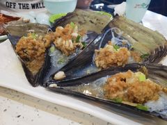 -巧克力渔家.小船海鲜胶东菜(万平口店)