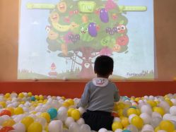 -动力星球家庭亲子游乐中心