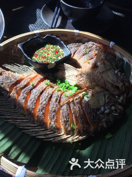 傣味香炸罗非鱼