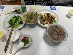 -犇逸·乐山跷脚牛肉·四川现炒(览海店)