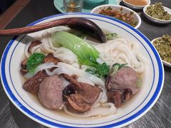 -潮界(LU·ONE凯德晶萃广场店)