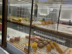 面包甜点陈列柜-奈雪的茶(华侨城创意园店)