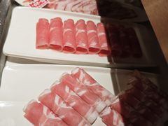 一盘吃不够的内蒙草原羔羊肉-海底捞火锅(外滩店)