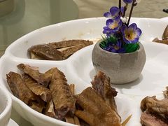 -潮珍苑海鲜粤菜酒家·广式茶点·宴请(临江大道店)