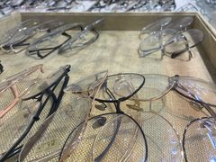 -三叶眼镜城批发市场(上海火车站店)