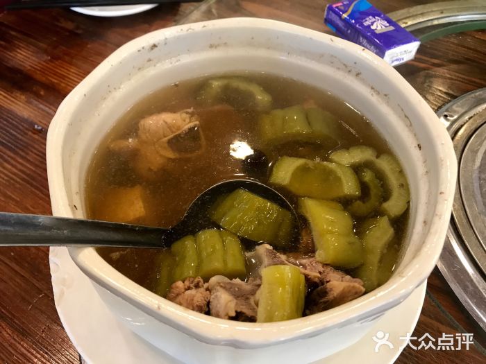 龙骨苦瓜汤