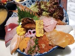 -家贺屋刺身寿司专门店