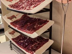 -左庭右院鲜牛肉火锅(金山万达店)