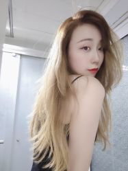 -时尚殿堂明星门店