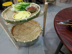 -老街烧烤大排档·地道湖北菜·龙虾馆(汉口火车站店)
