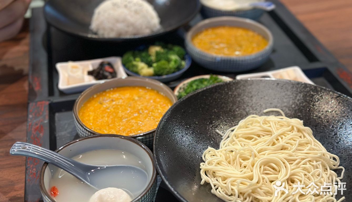 在绍兴终于也能吃上河豚🐡鱼捞饭了～