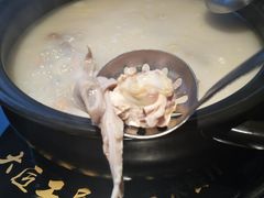 -大匠工房古船木艺术餐厅·猪肚鸡专门店(长白仙岛店)