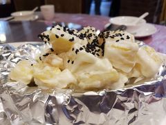 鳳梨明蝦球-一家亲台菜餐厅(银塘中路店)