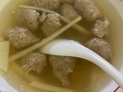 酸笋肉羹汤-津品味小吃(大学湾店)
