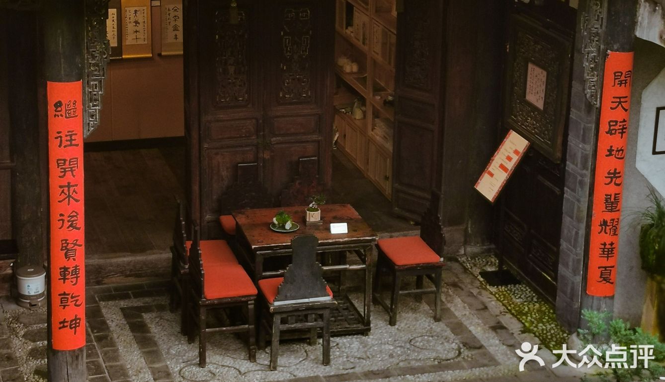 陳自在探店｜在古城民居博物馆里吃碗正宗米线