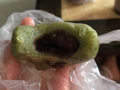 艾餅(紅豆)-赞记龙凤礼饼(广州市二宫向群宾馆店)