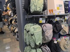 -迪卡侬(大英山店)
