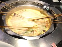 -佰人王串串香火锅(洋珠巷店)