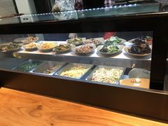 -亮亮面馆(经六路店)